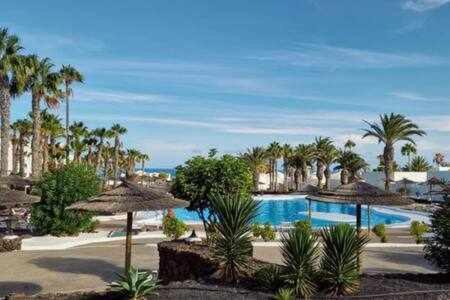 Fantastico Apartamento Con Terraza Y Vistas Al Mar كوستا تاغيسي المظهر الخارجي الصورة